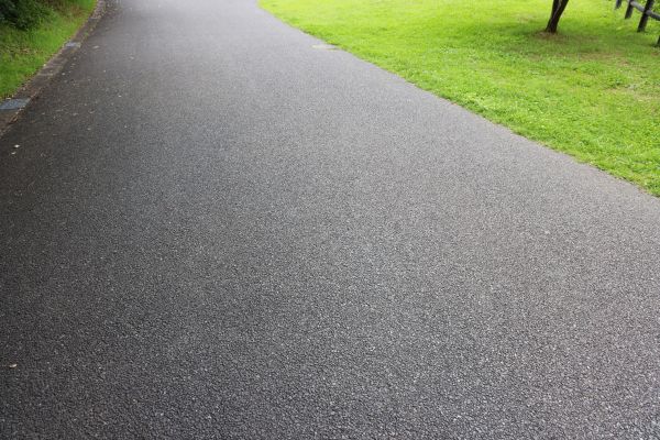 Cost of Tar And Chip Driveway Paving in Conroe