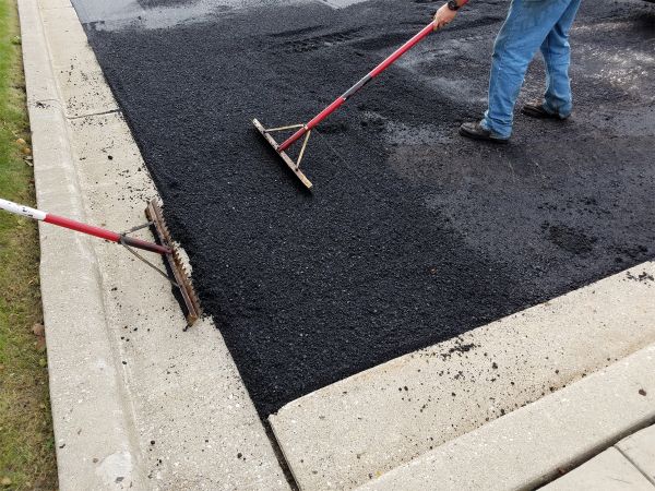 Cost of Asphalt Driveway Service in Conroe